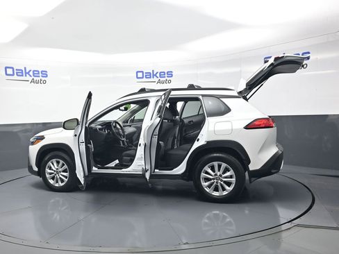Used 2022 Toyota Corolla Cross LE FWD image 53