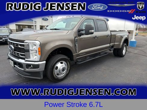 Used 2023 Ford F350 XLT image 1