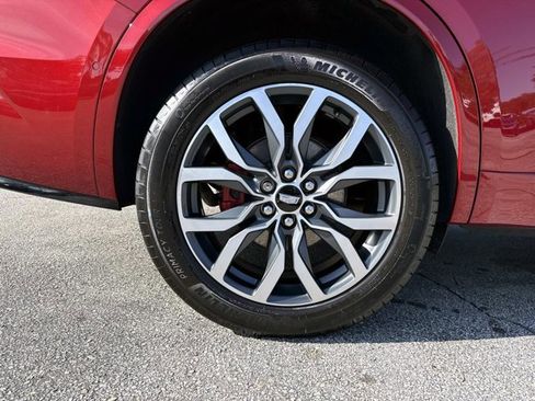 Used 2024 Cadillac XT6 Sport w/ Technology Package image 10