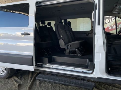 Used 2023 Ford Transit 350 XLT image 30