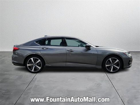 Used 2025 Acura TLX w/ Technology Package image 5