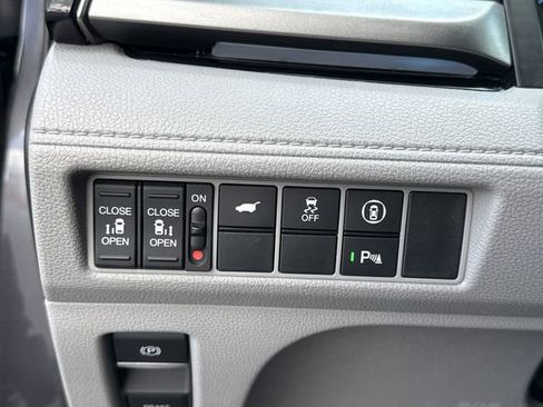 Used 2024 Honda Odyssey Touring image 33