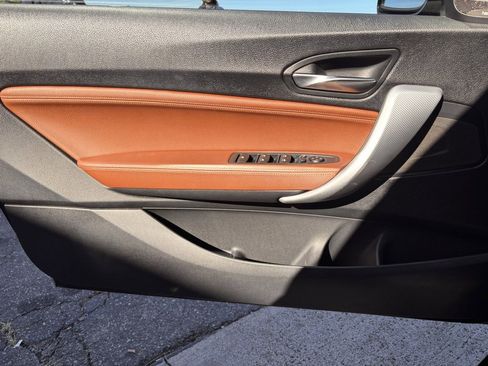 Used 2016 BMW M235i Convertible image 9