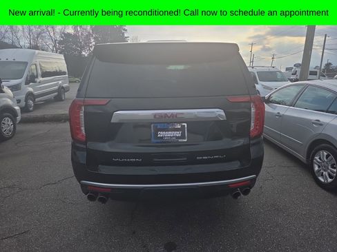 Used 2023 GMC Yukon Denali image 3