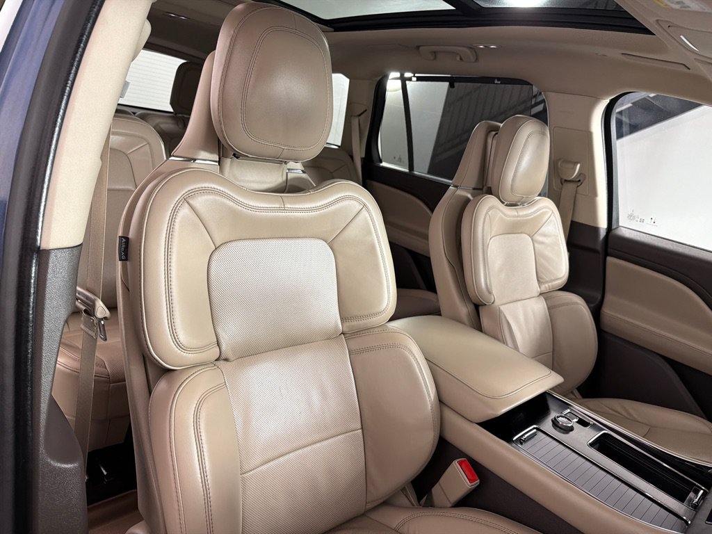 Used 2020 Lincoln Aviator Reserve w/ Equipment Group 202A AWD/4WD image 26