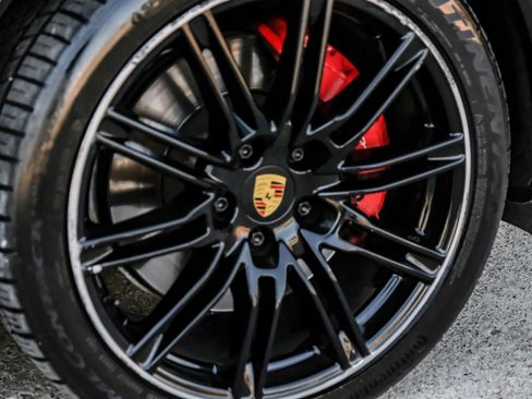 Used 2018 Porsche Cayenne GTS w/ Premium Package Plus image 65