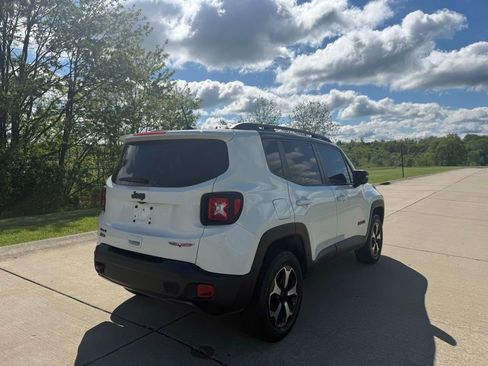 Used 2019 Jeep Renegade Trailhawk w/ Cold Weather Group II AWD/4WD image 3
