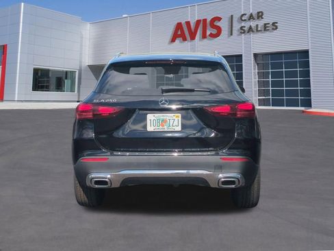 Used 2025 Mercedes-Benz GLA 250 image 6