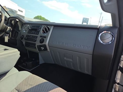 Used 2014 Ford F250 XLT AWD/4WD image 13