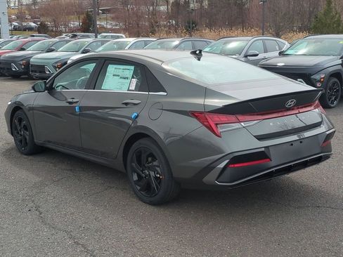 New 2026 Hyundai Elantra SEL Sport Premium FWD image 5
