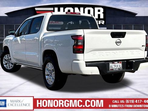 Used 2022 Nissan Frontier SV RWD image 4