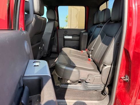 Used 2015 Ford F250 Lariat w/ Lariat Chrome Package AWD/4WD image 34