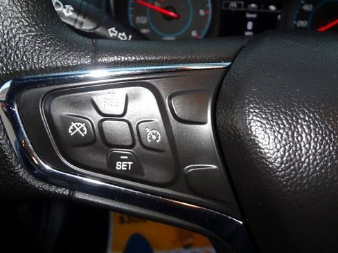 Used 2018 Chevrolet Cruze LT image 21