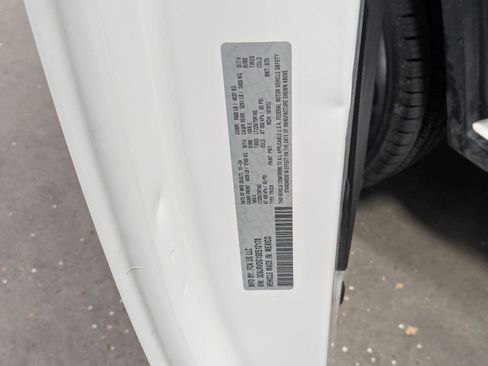Used 2025 RAM ProMaster 2500 w/ Convenience Group FWD image 25