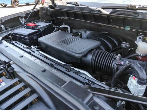 Used 2021 Chevrolet Silverado 1500 LT w/ Convenience Package II AWD/4WD image 21