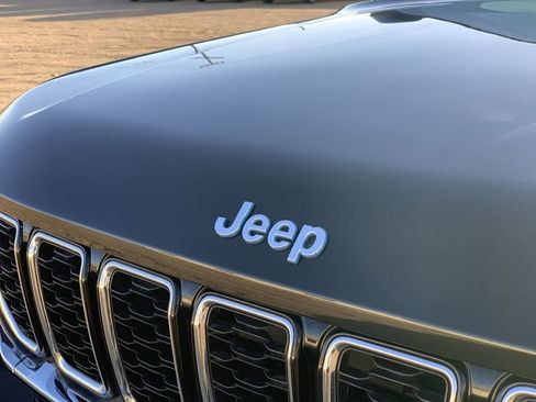 Used 2022 Jeep Grand Cherokee Limited 4xe AWD/4WD image 30