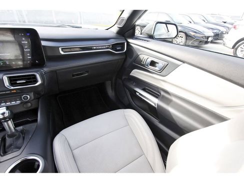 Used 2024 Ford Mustang Premium image 10