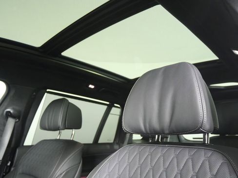 New 2026 BMW X7 M60i image 12