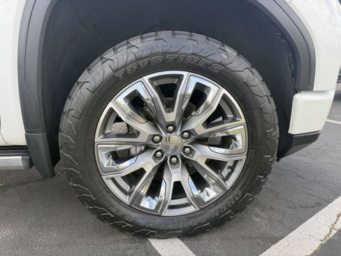 Used 2023 GMC Sierra 1500 Denali w/ Denali Reserve Package AWD/4WD image 9