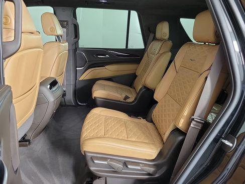 Used 2022 Cadillac Escalade Sport w/ Touring Package RWD image 12