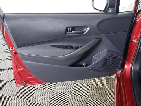 Used 2025 Toyota Corolla LE FWD image 19