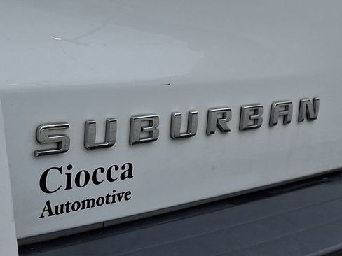 Used 2019 Chevrolet Suburban LT RWD image 29