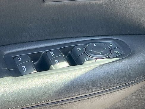 Used 2018 Cadillac XT5 Premium Luxury FWD image 18