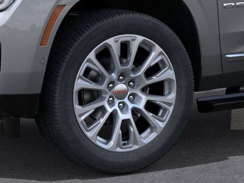 New 2026 GMC Yukon XL Denali w/ Sun & Power Step Package AWD/4WD image 9