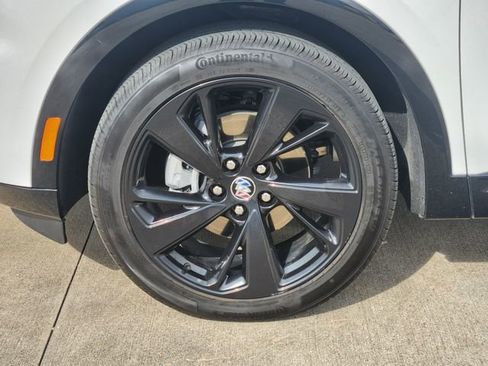 Used 2023 Buick Envision Essence w/ Technology Package I AWD/4WD image 10