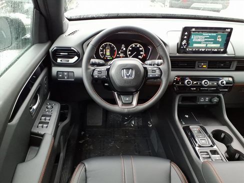 New 2025 Honda Pilot TrailSport image 6
