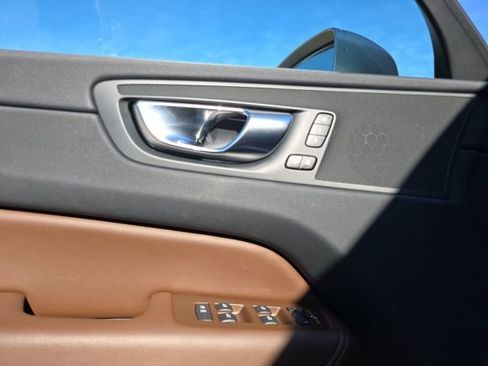 Certified 2023 Volvo XC60 B5 Plus w/ Climate Package image 26