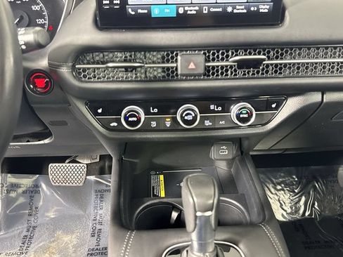 Used 2024 Honda HR-V EX-L image 10