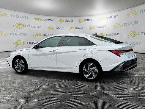 Used 2025 Hyundai Elantra SEL image 5