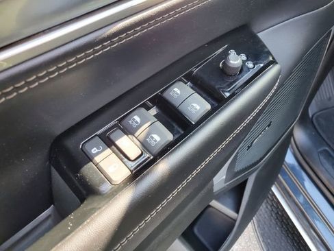 Used 2024 Jeep Wagoneer Series III image 11