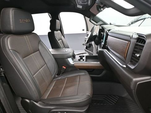 Used 2024 Chevrolet Silverado 3500 High Country w/ Technology Package image 57