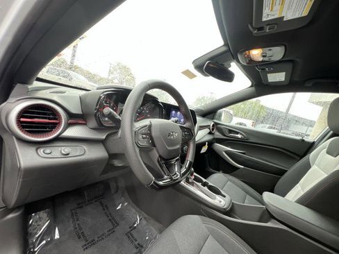 Used 2026 Chevrolet Trax RS image 10