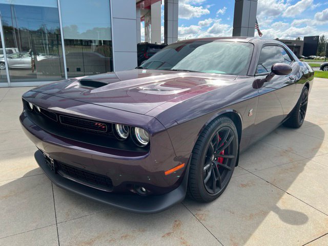 Used 2022 Dodge Challenger R/T Scat Pack w/ Dynamics Package RWD image 5