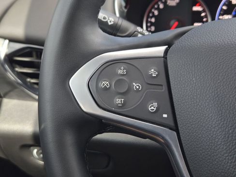 Used 2023 Chevrolet Traverse High Country FWD image 25