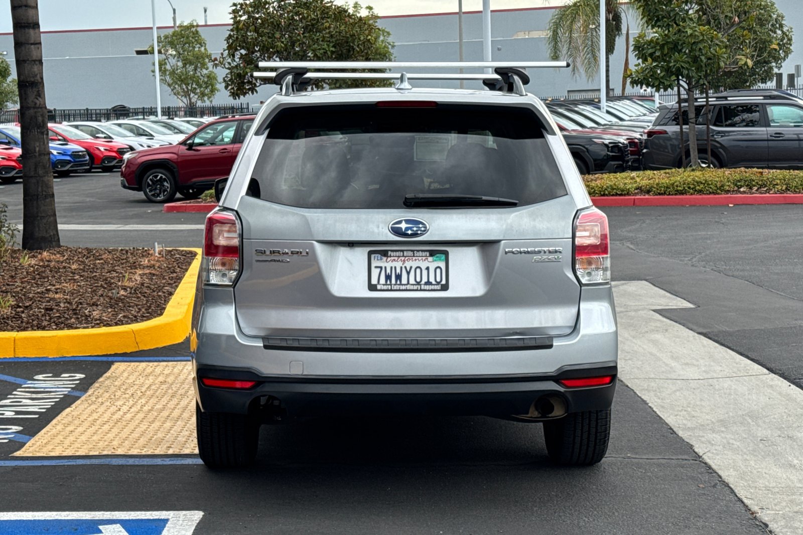 Used 2017 Subaru Forester 2.5i Premium w/ Popular Package #2A AWD/4WD image 5