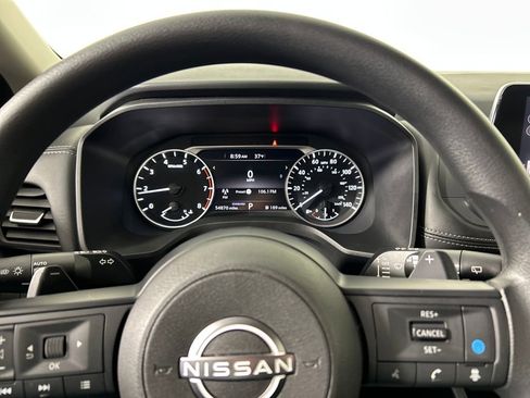 Used 2024 Nissan Rogue SV FWD image 13