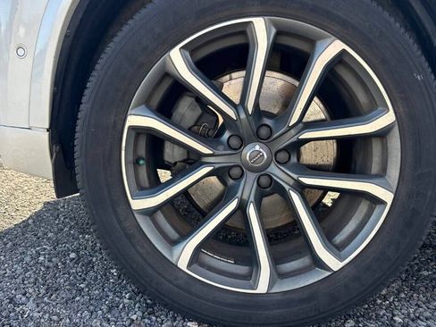 Used 2016 Volvo XC90 T6 Momentum image 6