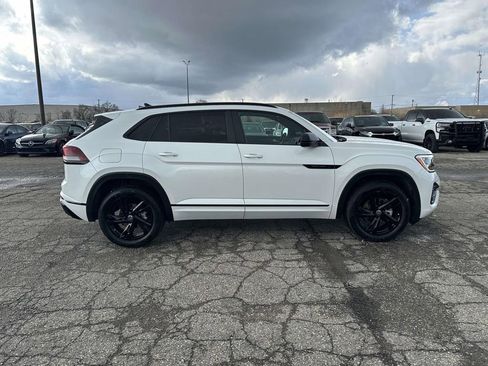 Certified 2025 Volkswagen Atlas Cross Sport SEL R-Line image 6