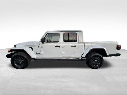New 2026 Jeep Gladiator Sport image 22