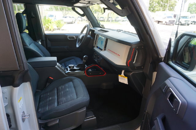 New 2026 Ford Bronco Heritage Edition AWD/4WD image 3