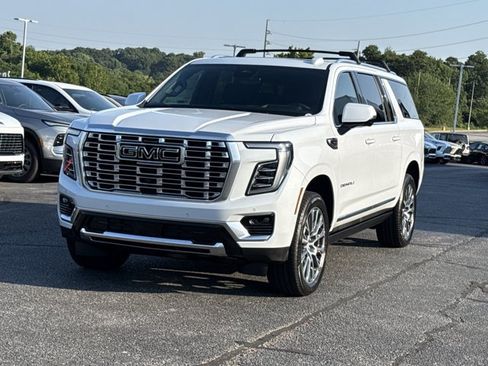 New 2026 GMC Yukon XL Denali w/ Denali Reserve Package AWD/4WD image 15