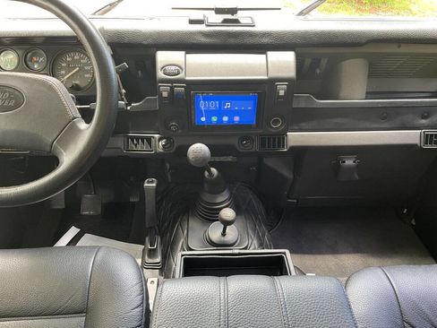 Used 1996 Land Rover Defender image 16