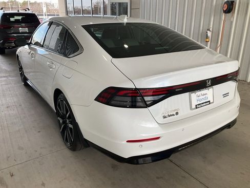 Certified 2024 Honda Accord Touring image 22