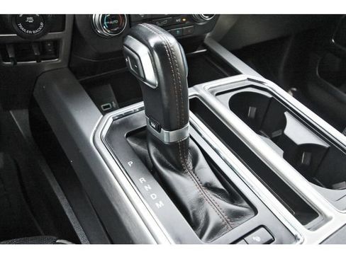 Used 2018 Ford F150 Platinum w/ Equipment Group 701A Luxury AWD/4WD image 25