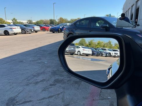 Used 2025 Toyota Camry LE image 18