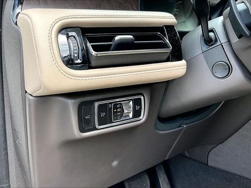 Used 2023 Lincoln Aviator Reserve w/ Equipment Group 201A AWD/4WD image 37